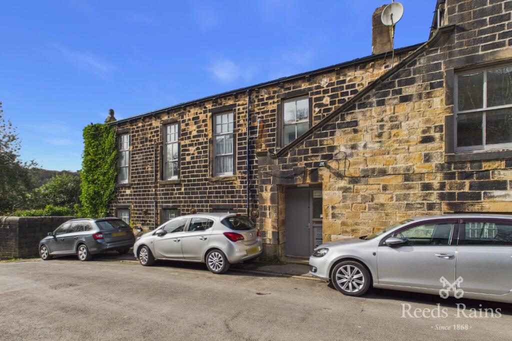 Main image of property: Wellfield Terrace, Todmorden, OL14