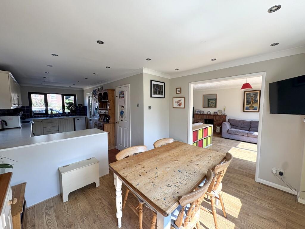 New Road, Swanmore, Southampton, Hampshire, SO32 photo 3