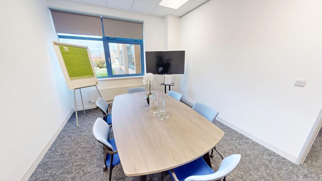 Meeting Room Cap 8
