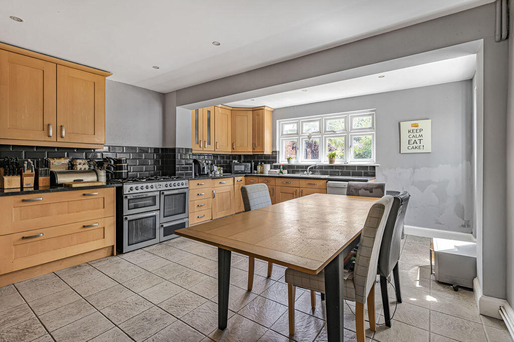 House in Dartford - View 3