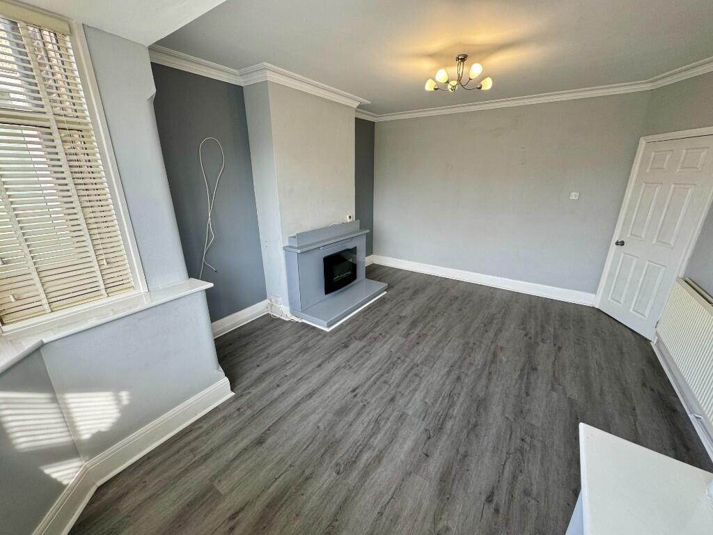 House in Gillingham, Twydall - View 4