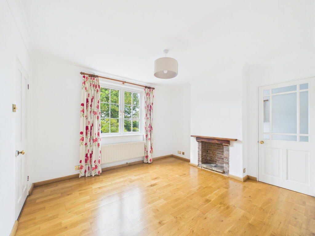 House in Horsham, North Heath, North Horsham - View 5