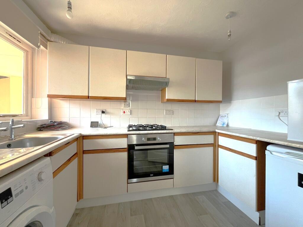 Rectory Lane, Ashtead, Surrey, KT21 photo 2