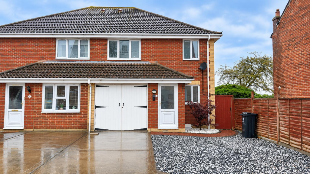 Main image of property: High Tree Lane, Walton-on-the-Naze
