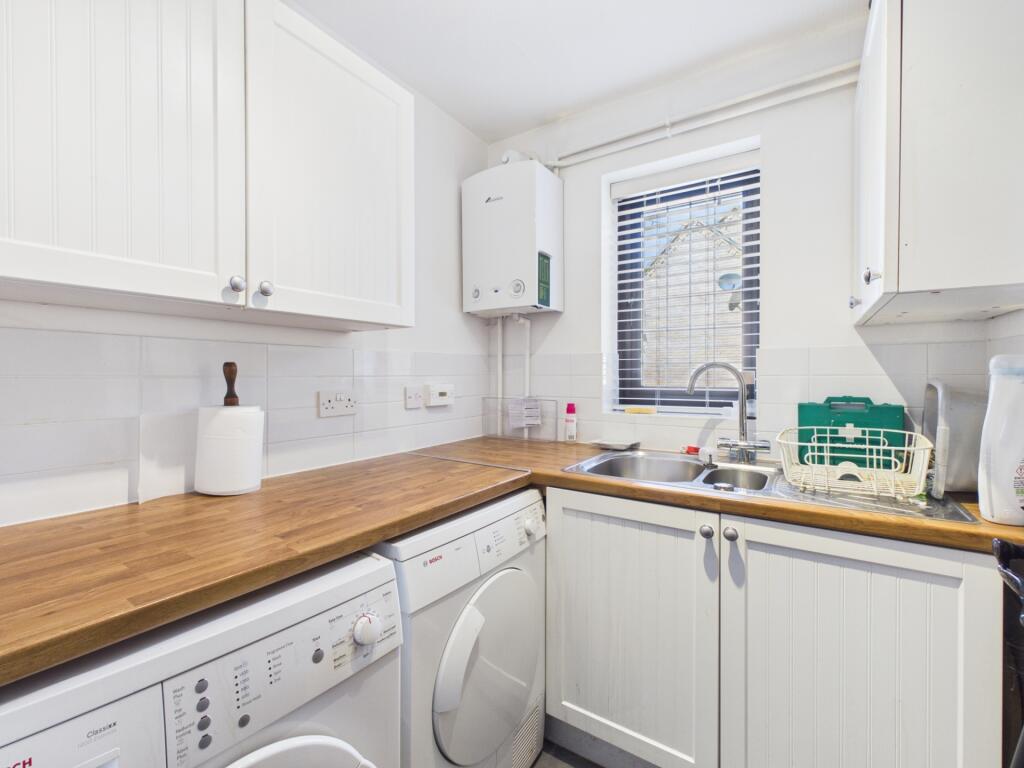 House in Northampton - View 5