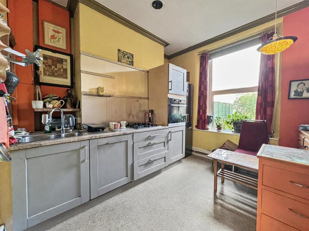 House in Bath - View 5