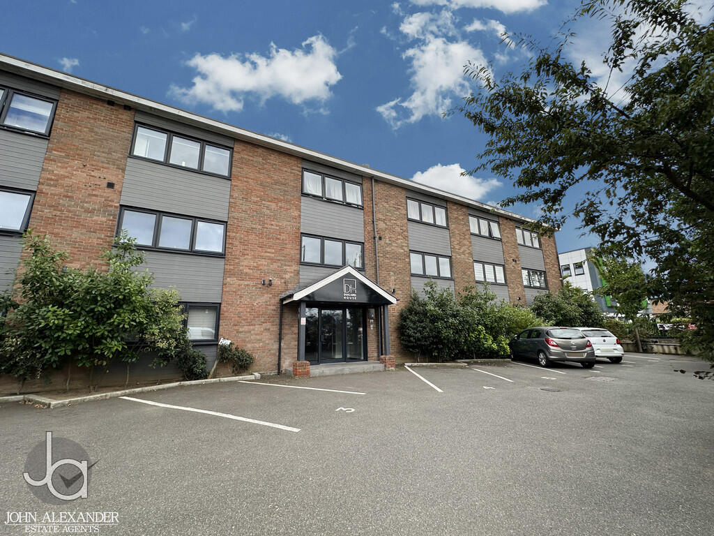 1-bed flat on Dugard House, Peartree Road, Stanway, £150,000