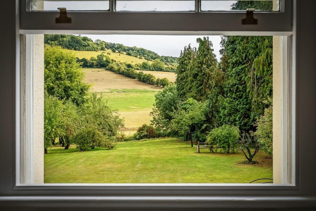 Apartment in Dorking, Pixham - More