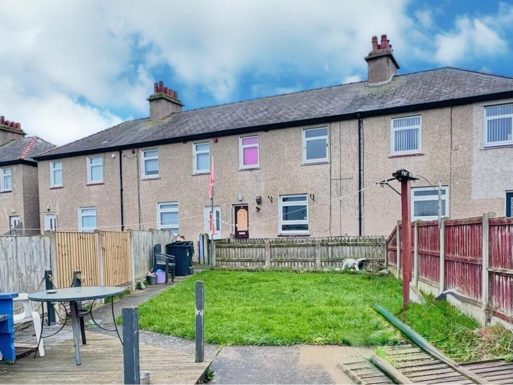 3-bed house on Berthglyd, Abergele, £85,000