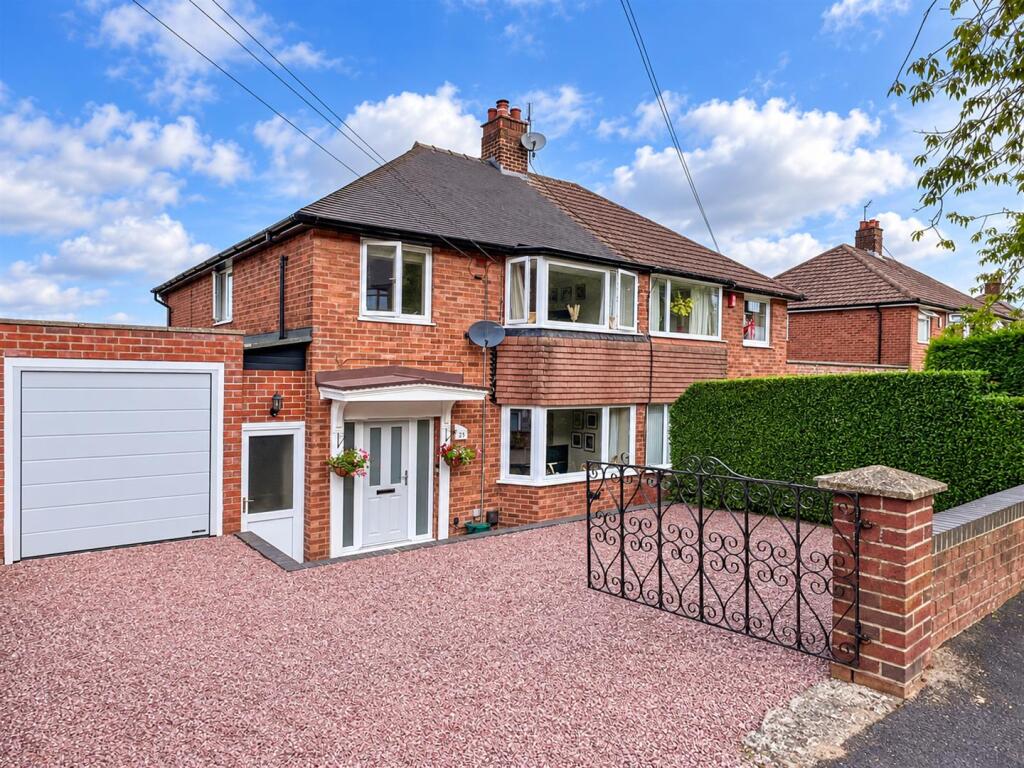 3-bed semi-detached on Windsor Drive, Leek, ST13 6NP, £325,000