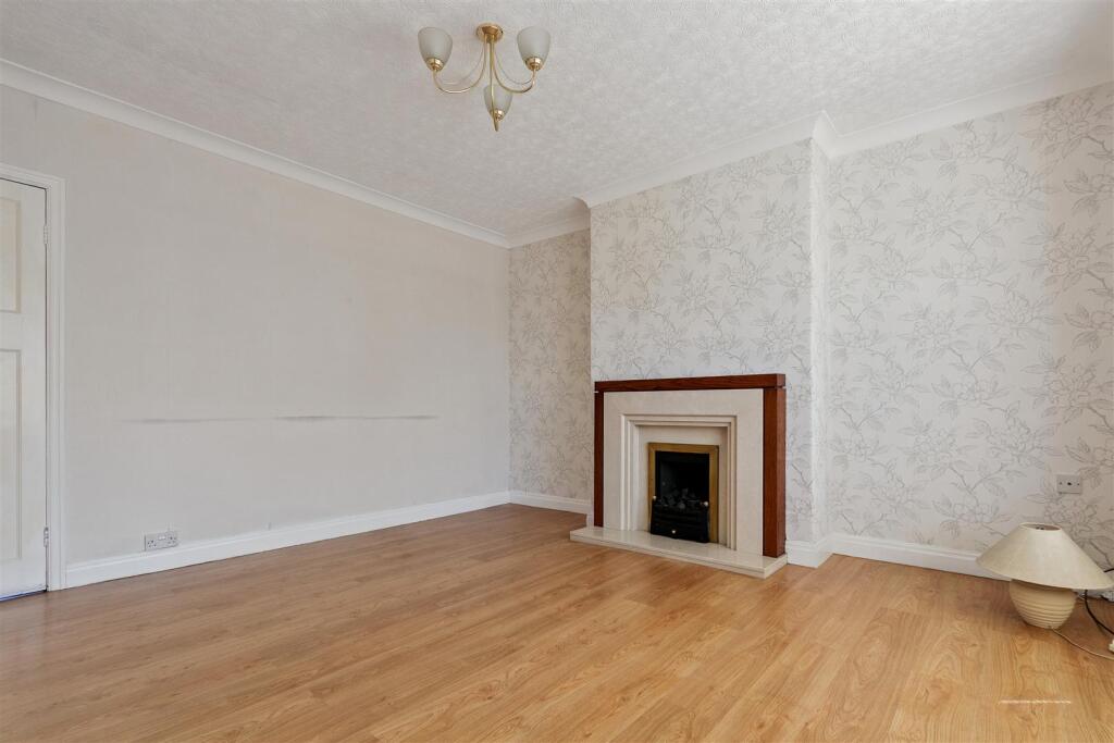 House in Leeds, Upper Henshaw, Henshaw - View 5