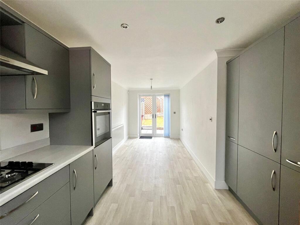 House in Doncaster - View 4