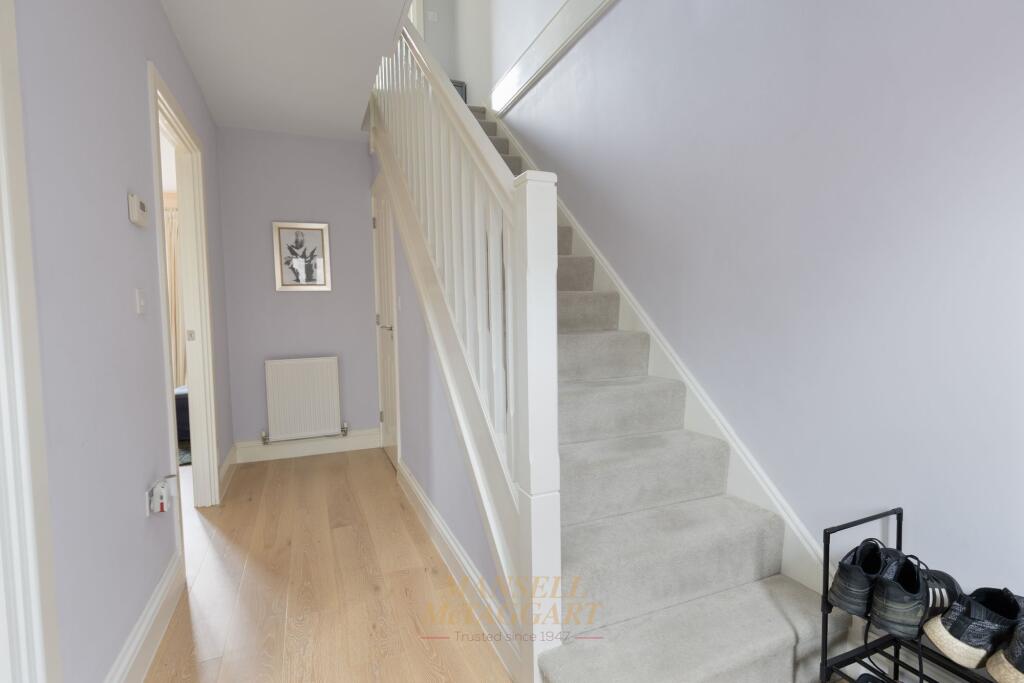 Charlbury Road, Crawley, RH10 - View 6