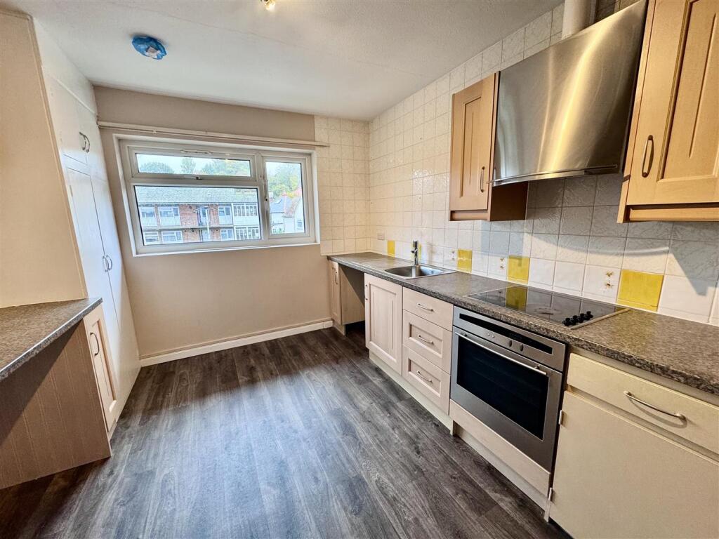 Apartment in Scarborough, North Yorkshire - View 4