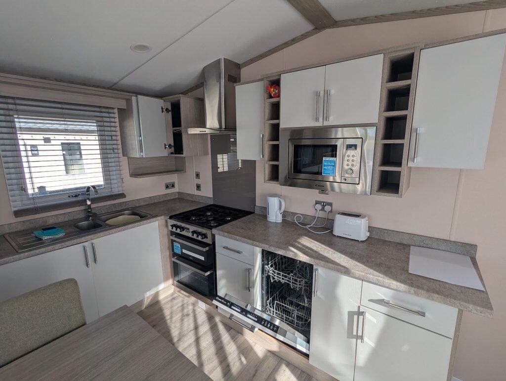 House in Felmoor Holiday Park, Thirston - View 5