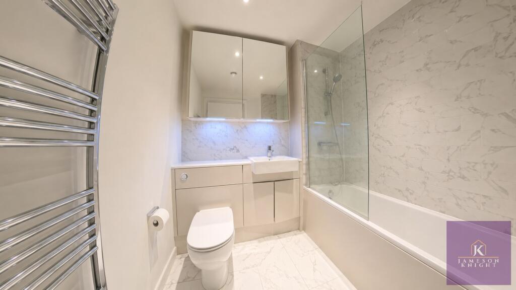 Apartment in London - View 3