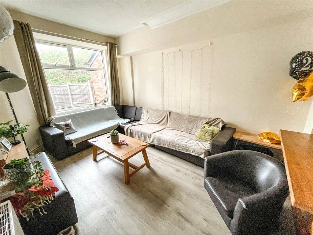 1 bedroom semi-detached house for rent