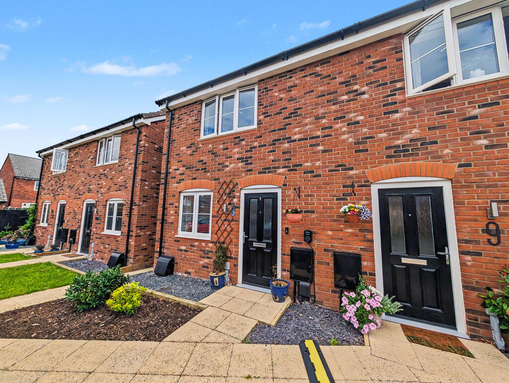 2-bed semi-detached on Simpson Way, Shrewsbury, £122,500