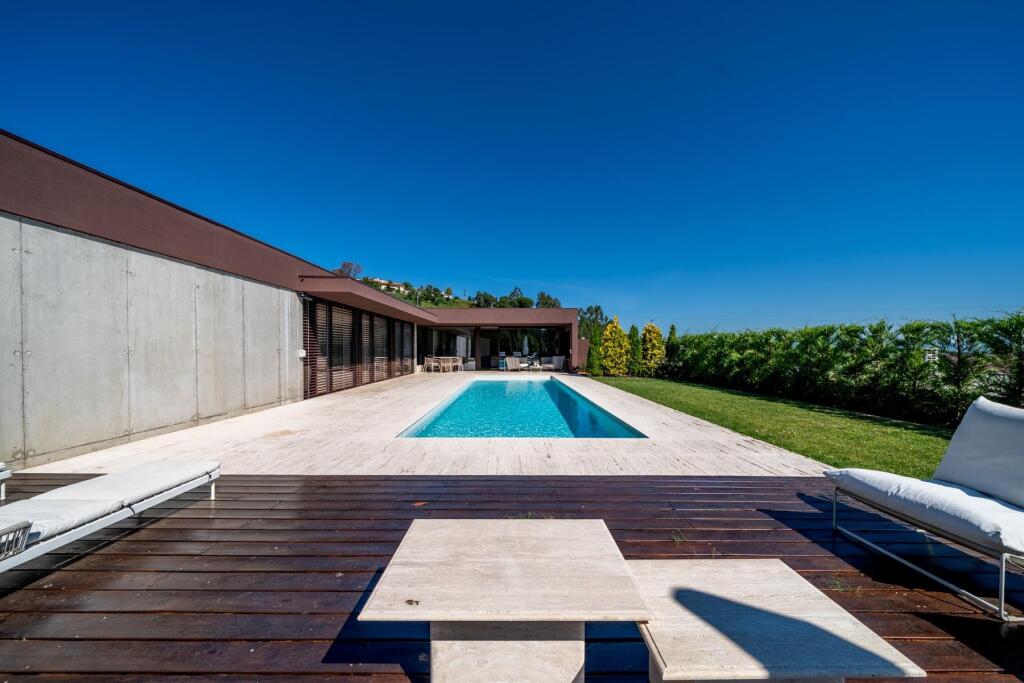 Main image of property: Minho, Braga