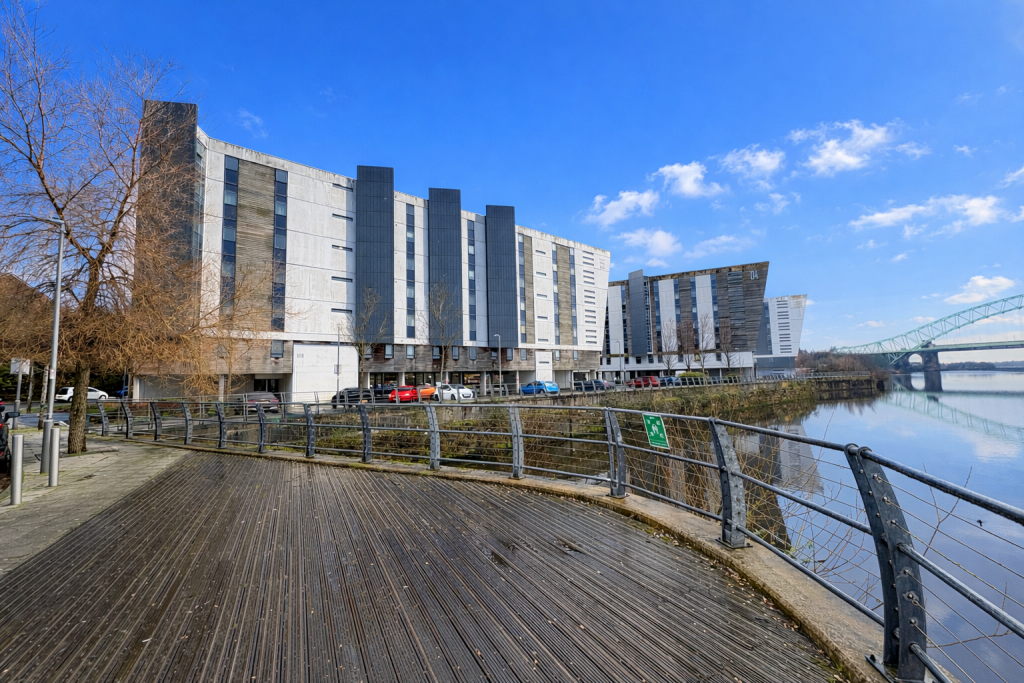 Main image of property: The Decks, Runcorn, Cheshire, WA7