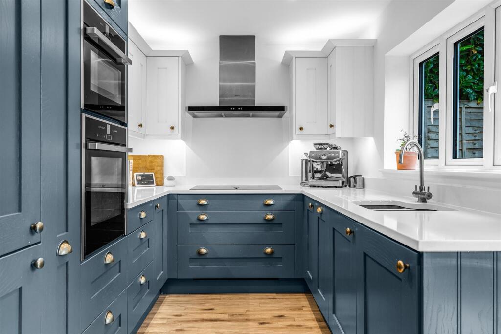 House in Hertford, Fordwich - More