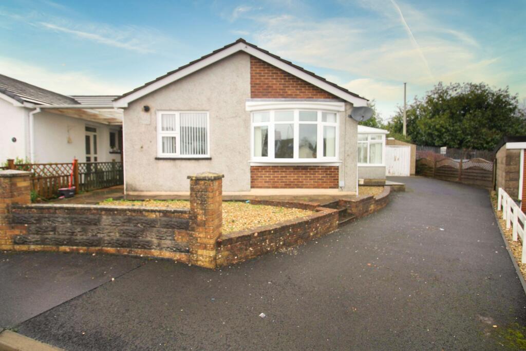 Main image of property: Fairview Close, Pontyclun CF72 9EQ