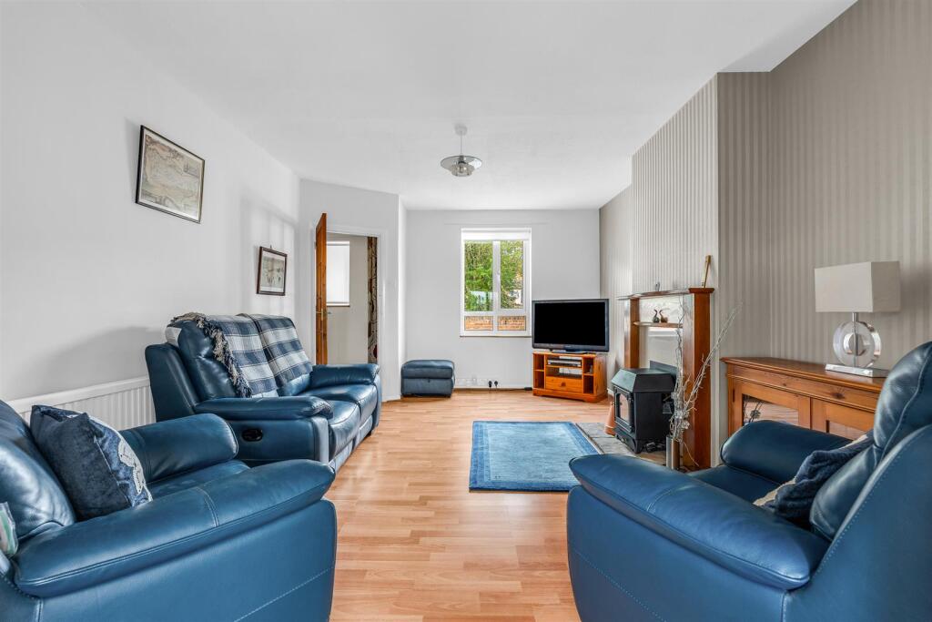 Hawbush Rise, Welwyn photo 5