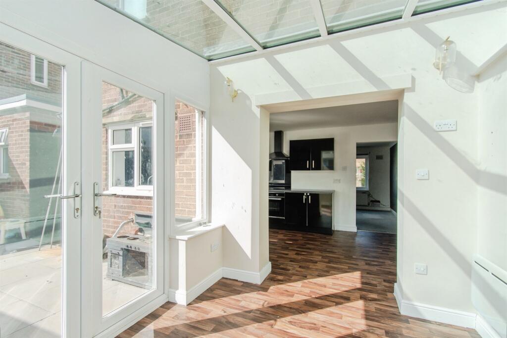 House in Wakefield - View 4