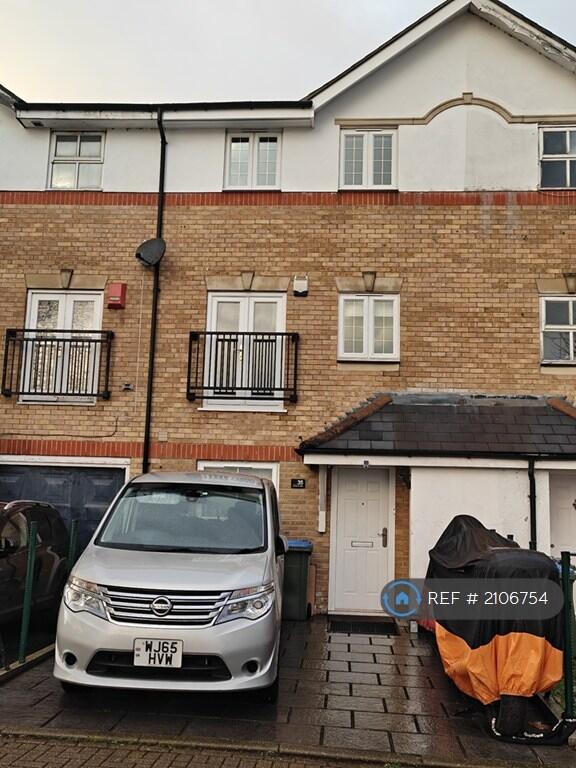 Main image of property: Lakeside Avenue, London, SE28