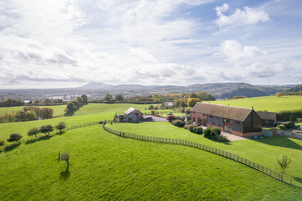 Main image of property: Between Knightwick & Martley, Teme Valley