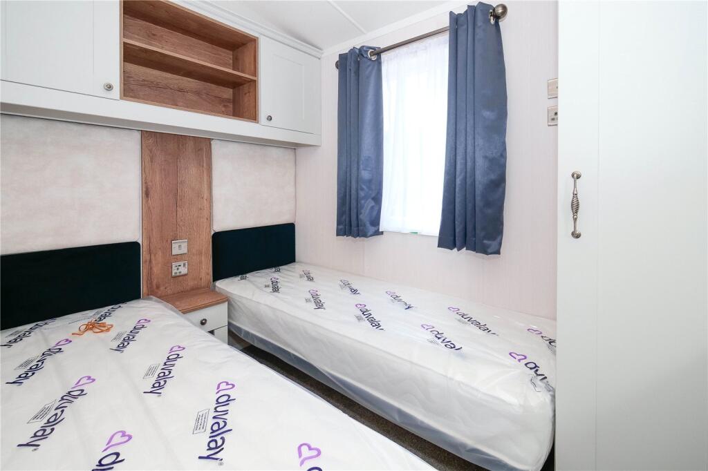 Glen Road, Baildon, Shipley, West Yorkshire, BD17 - More