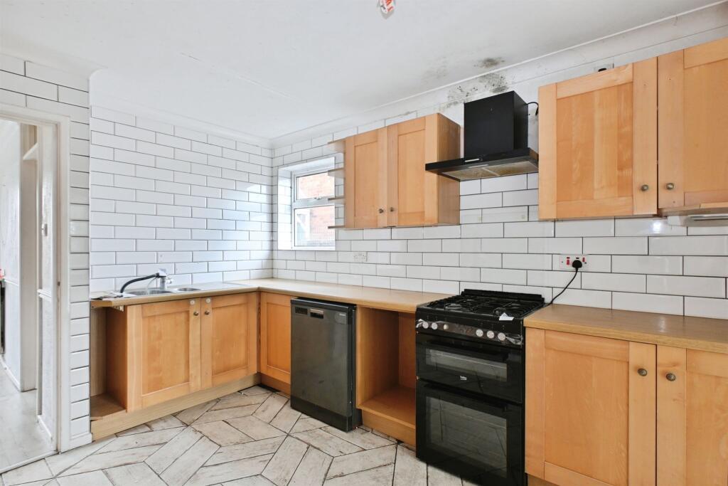 House in Peterborough - View 4