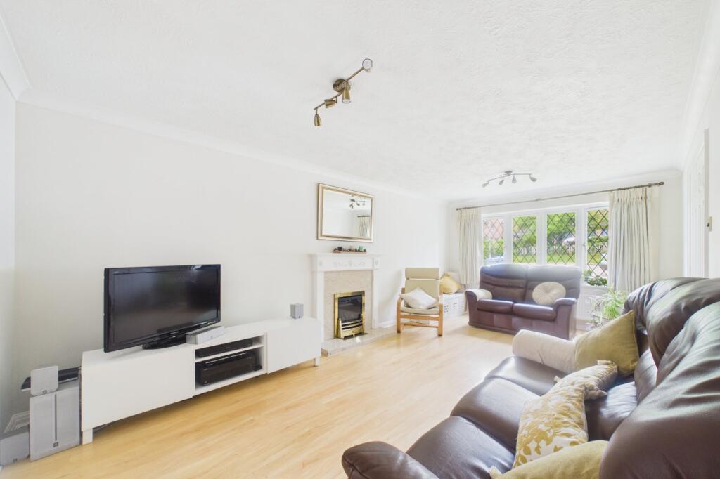 House in Reading, Warfield - View 2