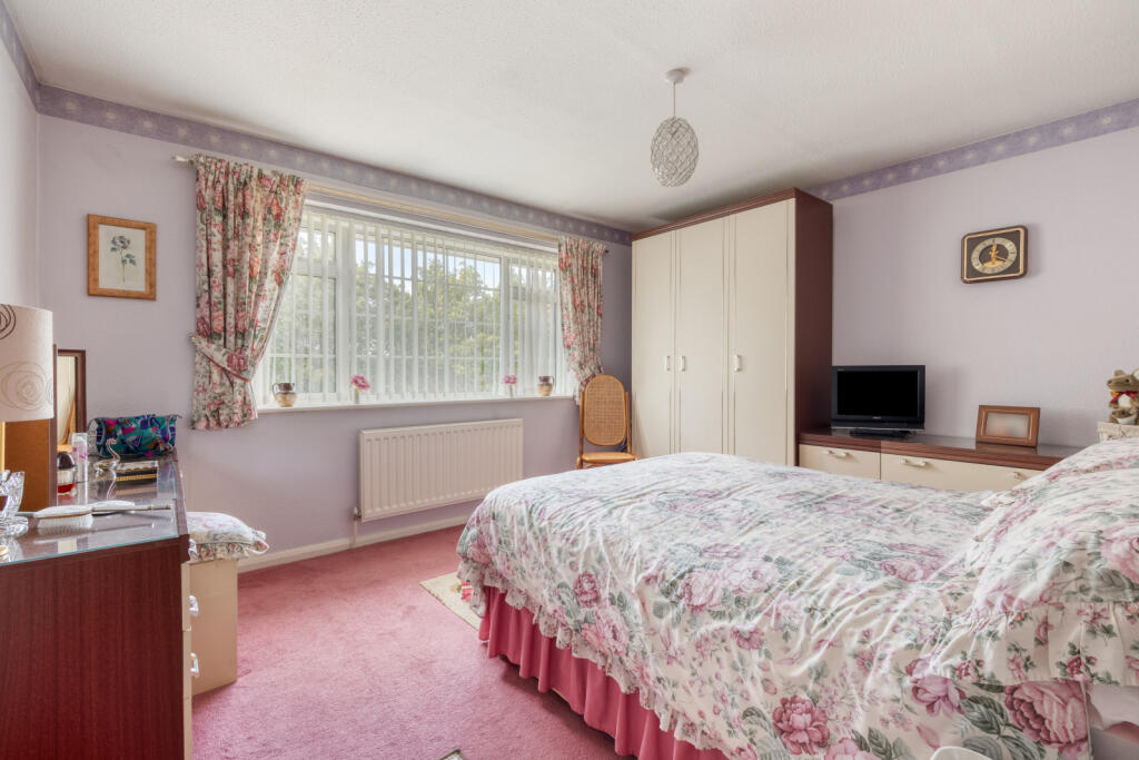 House in London, Lower Morden - More