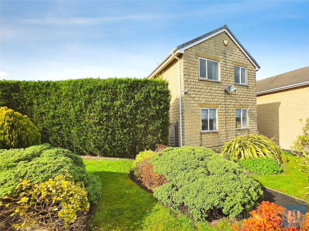 Sandiway Bank, Dewsbury, West Yorkshire, WF12 photo 4
