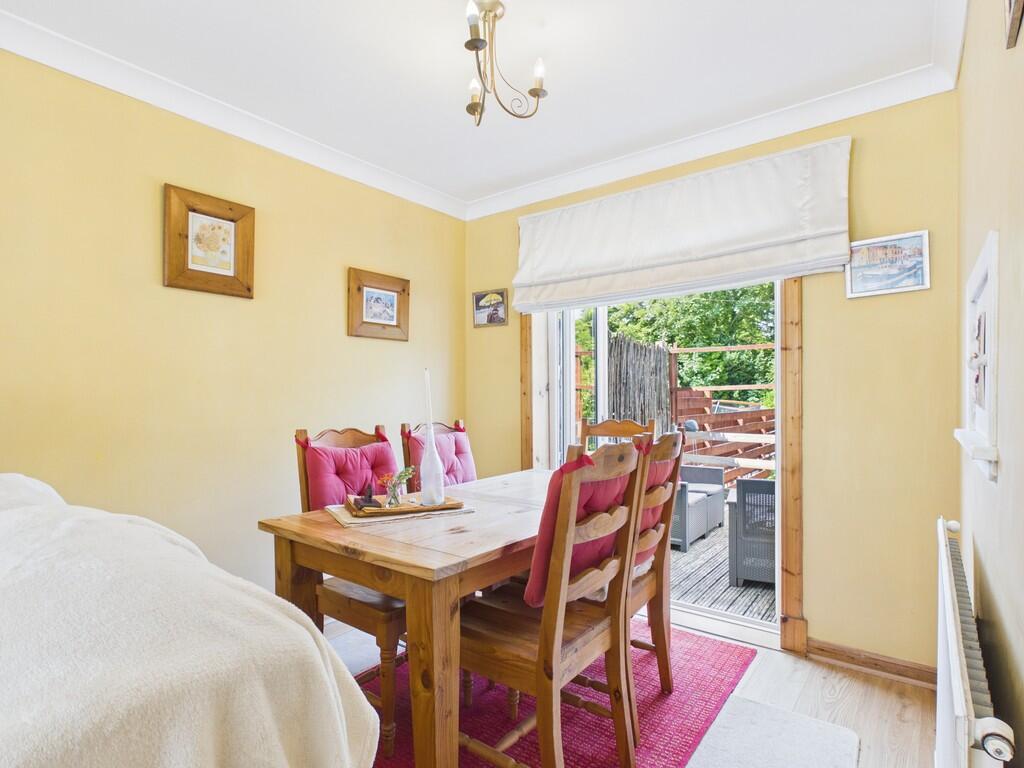 Whiteford Avenue, Dumbarton G82 3JU photo 3