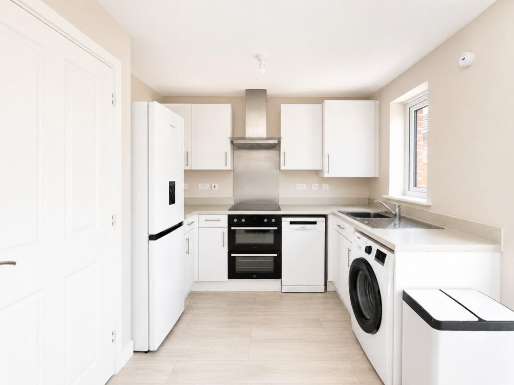 House in Cardiff, St Edeyrn's Village, Old St. Mellons - View 5