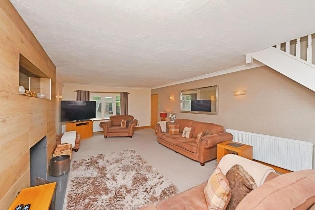 House in Bradford, Ravenscliffe, Eccleshill - View 4