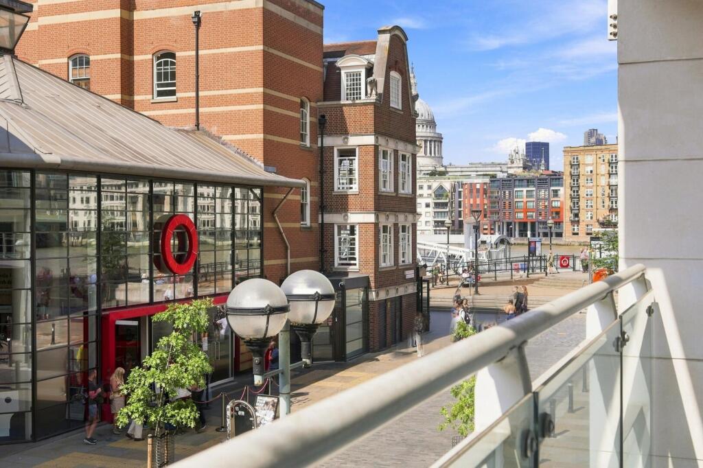 Apartment in London - View 5