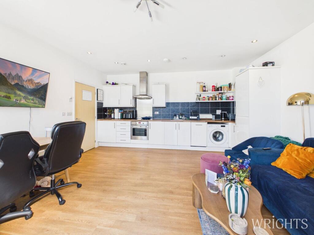 Apartment in Welwyn Garden City, Peartree - View 4