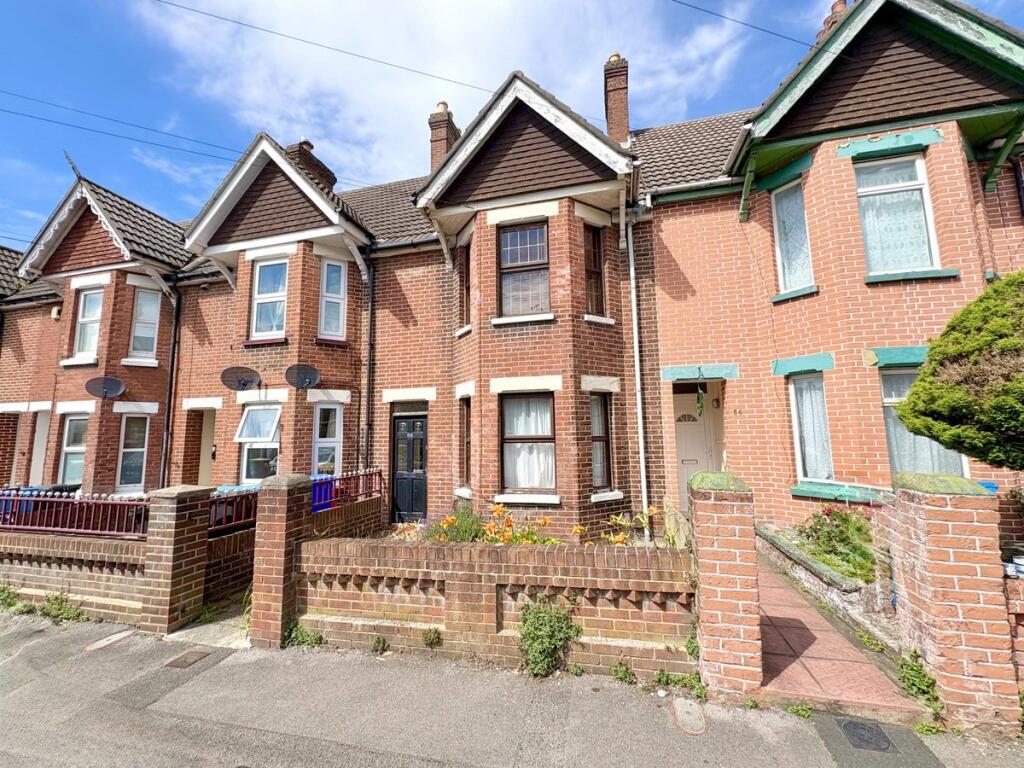 Main image of property: Kingston Road, Poole, BH15
