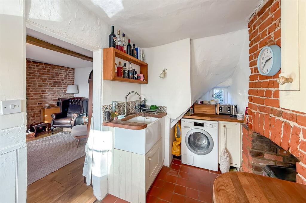 House in St Albans - View 3