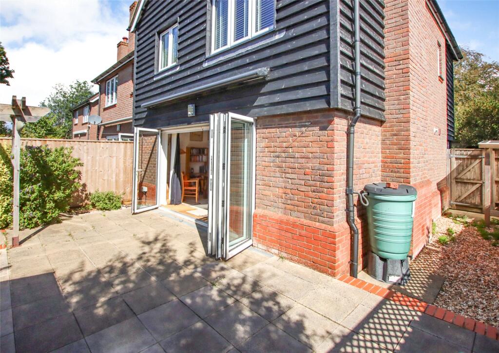 House in Southampton - View 2