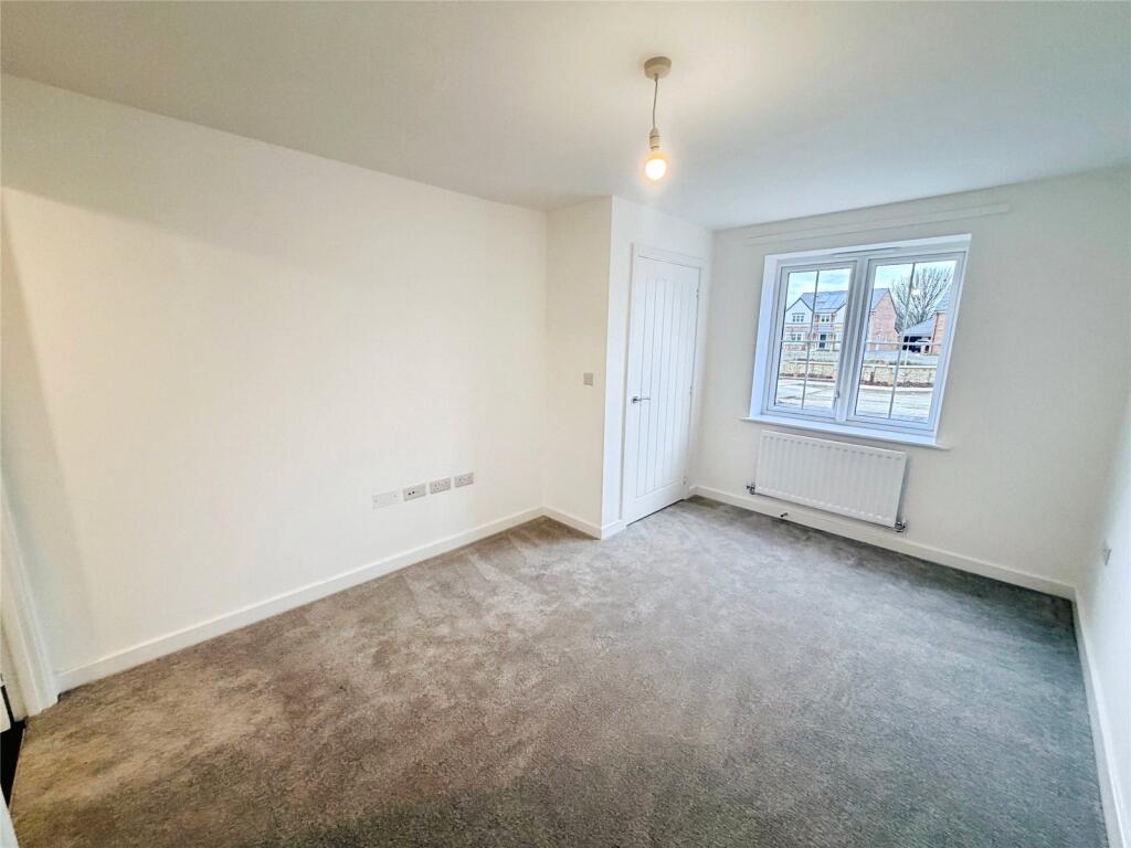 Hurdle Crescent, Doncaster, South Yorkshire, DN4 photo 3
