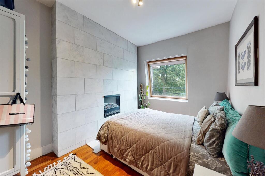 Apartment in London, North Kensington - More
