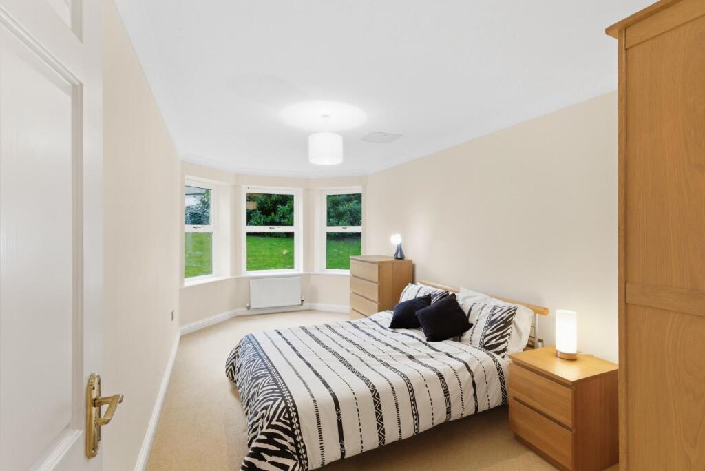 Apartment in Leeds, West Yorkshire - View 3