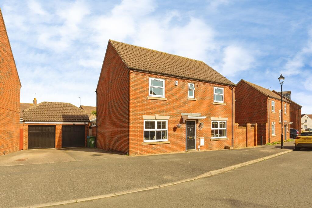 Main image of property: Arncott Way, Aylesbury