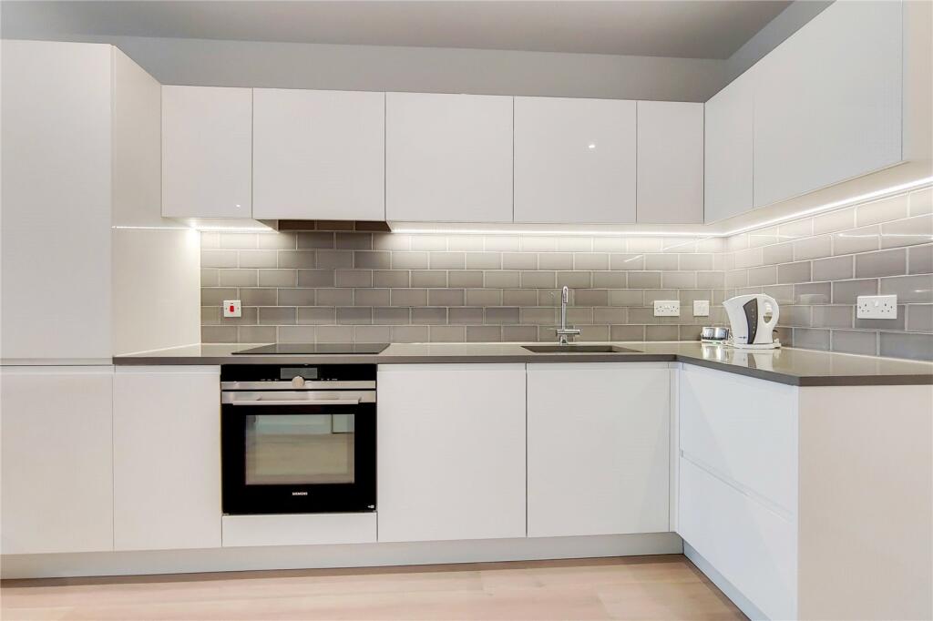 Apartment in London - View 4
