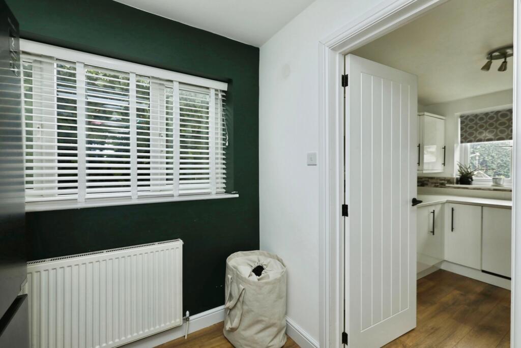 House in Rotherham, Dalton - More