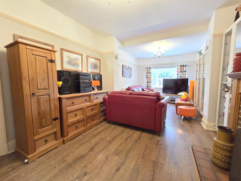 House in Dudley - View 5